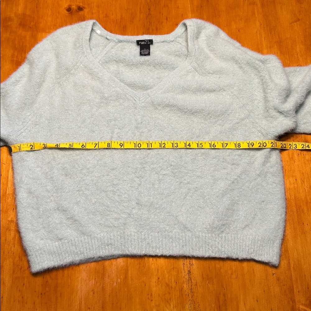 Rue21 Cropped Fuzzy Puffy Sleeve Light Mint Green Sweater Women's Size Large - Picture 7 of 7